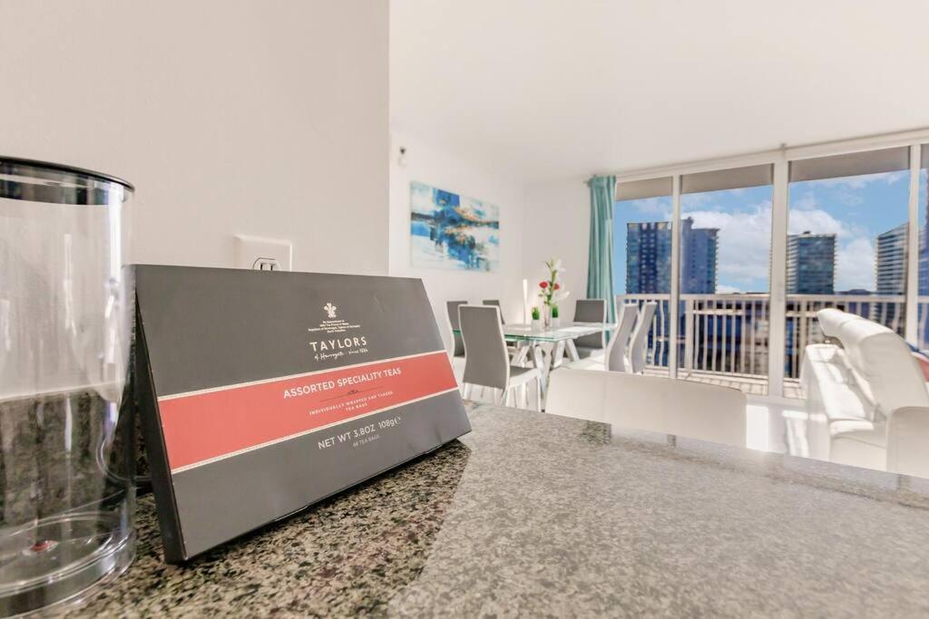Upscale Brickell 3 Bedroom With Water Views And Free Parking 迈阿密 外观 照片